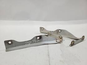 118.is1899 Isuzu 1999 Vehicross Oem Hood Hinge With Hardware