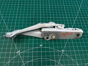 X28ckd4e Jaguar 09-15 Xf Front Right Side Hood Bonnet Mount Hinge Guide Bracket Oem