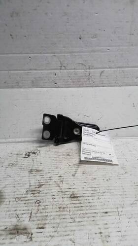 2664977 Jeep Used Hood Hinge Fits 2021 Wrangler Grade A