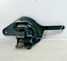 Kenworth L11-6234r 2020 T680 Right Rh Sloped Hood Latch Bracket Support 2411