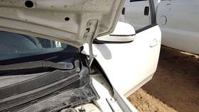 791101m000 Kia Forte Driver Left Hood Hinge Assembly Oem White Swp 2010-2013