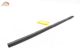Lr012017 Land Rover Range Hood Bonnet Left Side Weatherstrip Seal Oem 2010 - 2012