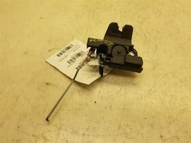 181.le1n04 Lexus 01-05 Gs300 Trunk Latch