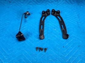5311760030 Lexus Lx470 Hood Auxiliary Catch Hook With Lever And Lower Brackets 2003 2004 Oem
