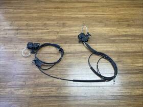 670153401 Maserati 2020-2022 Levante M161 Front Hood Lock Latches With Release Cable Set Oem