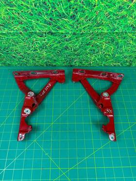 A1718800128 Mercedes-benz 1718800128/a1718800128/a171 05-11 R171 Slk280 Slk350 Right And Left Hood Hinge Pair Set Red Oem