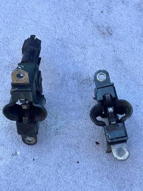 181.mb1t94 Mercedes-benz 1994 1995 1996 1997 1998 1999 S420 S500 W140 Hood Latches Locks Pair