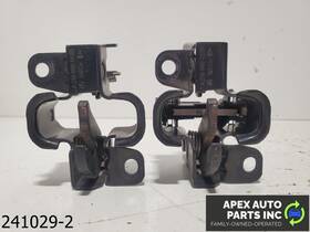 2198800060 Mercedes-benz Oem 2006-2008 Cls 550 5.5l Right And Left Engine Hood Lock Latch Set Of 2