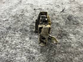Mercedes-benz A1268801260 Hood Catch Lock Lower Right Side W126 560sel 420sel 400se Oem