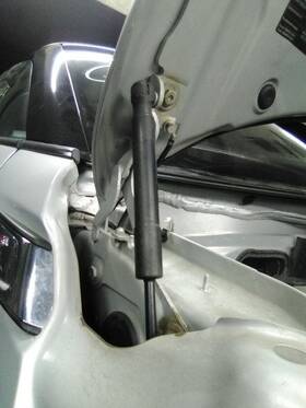 121.co1c15 Mini Cooper 15 Hood Strut Right Passenger Gas