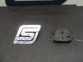 65601-01p00 Nissan 1986 300zx - Hood Latch Lock Assembly