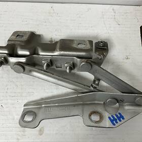 12841600 Oem 2012 Buick Regal Driver Side Left Hood Hinge Used