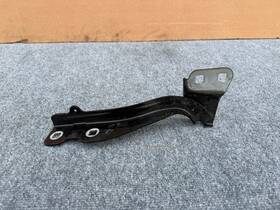 M1pb-18801-aa Oem Ford Bronco Sport 2021-2025 Left Driver Hood Hinge Bracket Assembly