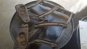 118.gm3n75 Oldsmobile 1973-77 Cutlass Monte Carlo Chevelle Sprint Pair Hood Hinges