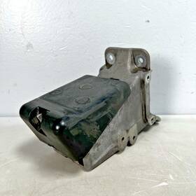 Paccar L85-6130a 2020 Kenworth T680 Hood Bracket Bushing Bumper Stop Support 2408 2407