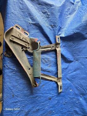 118-00273l Plymouth 71 72 73 74 Coronet Left Hood Hinge Charger/road Runner/satellite 9466