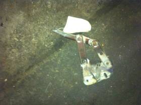 118-00343l Plymouth 81 Reliant Left Hood Hinge