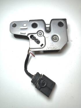 7l0823509 Porsche 2003-2010 Cayenne - Front Hood Latch Lock Oem Used Tested