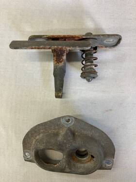 901.511.051.21 Porsche Original 65-73 911 912 Front Hood Latch Set Bomoro
