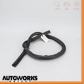 95851161200 Porsche 11-14 Cayenne 958 Hood Bonnet Rearward Weather-strip Rubber Seal Oem