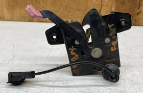 99651105302-25003 Porsche 1996 2004 Boxster 986 Front Hood Latch 99651165301