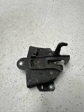 Clx-m0-usa-m132323-cl360a72 Replacement Hood Latch For Mitsubishi Galant 2004-2011