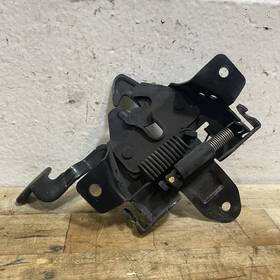 14859289 Rev & Bolt 2012 Hyundai Azera Hood Latch Lock Oem