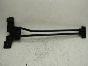 25881834 Saturn Hood Lock Vertical Support Outlook 2007 2010 Front Bonnet Latch Mount Bracket