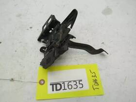 25891778 Saturn Hood Lock Latch Outlook 2007 2010 Front Safety Release Handle Opener Lever Oem