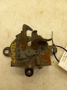 181.sc1204 Scion 04 Xb Hood Latch