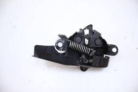 181.sc1a04 Scion 04-06 Xa Hood Latch