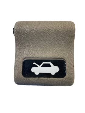 Subaru 00 01 02 03 04 4-dr 2000-2004 Outback Sedan Front Hood Lid Dash Release Handle Assembly