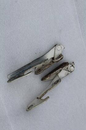 118-56494l Toyota 1983 Supra Hood Hinges Brackets