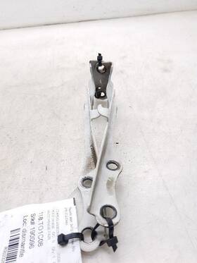 118.to1c08 Toyota 2008 Prius 1.5l Fwd At Left And Right Side Hood Hinges