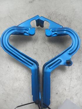 118.to1r18 Toyota 2018 Mirai Rwd At Left And Right Side Hood Hinges