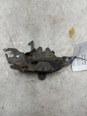 181.to1295 Toyota 1995 4 Runner Hood Latch