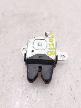 181.to1h94 Toyota 92-94 Camry Trunk Latch
