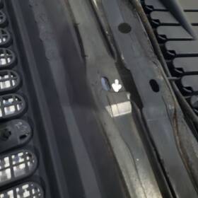 2402108 United Recyclers Group Used Cowl Grille Panel Fits 2001 Ford F250sd Pickup Grade C