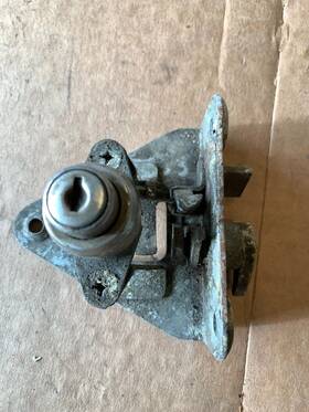 211829211c Volkswagen Vw Splitscreen Tailgate Rear Hatch Latch Mechanism 1963 1964 1965 -66