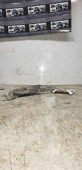 118.vo1m06 Volvo 2006 Hood Hinge S60 Aa 65174