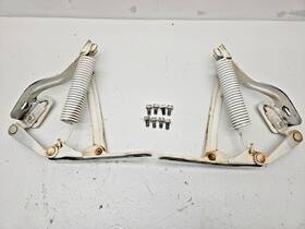 13822010 Volvo 1975-1993 240 260 Left Right Hood Hinge Set With Hardware Oem