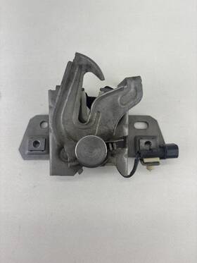 30716529 Volvo 30716530/30716529 2009 S40 Hood Latch