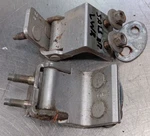 Saturn L100 2001 2002 Rr Right Rear Passenger Door Hinge Upper Lower 21019727 4R. Fixed Price $34.88.