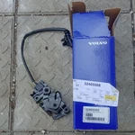 Volvo Bonnet Latch 32405508. Fixed Price $54.52.