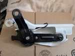 2007-14 Cadillac Escalade/ Avalanche/ Suburban/tahoe/yukon Right Hood Hinge- L1. Fixed Price $7.63.
